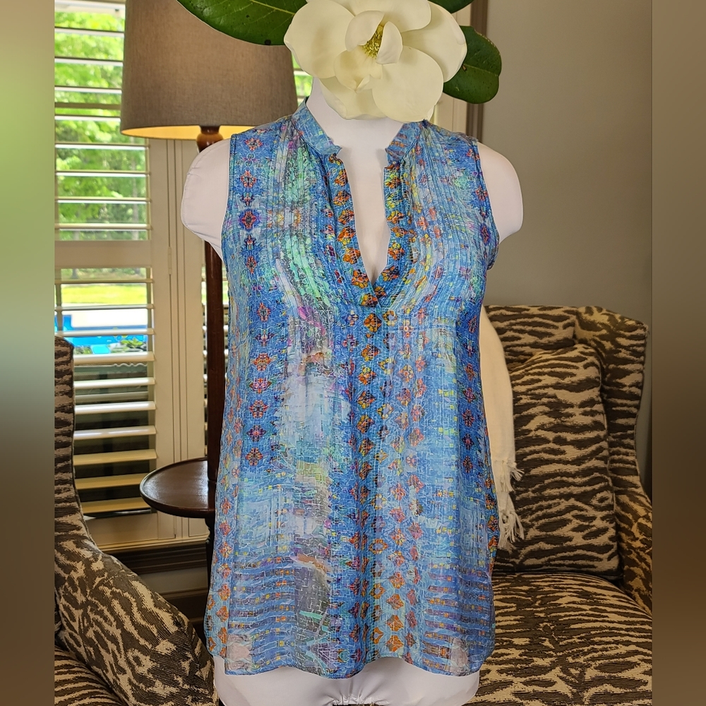 Tangerine NYC Size Small Sleeveless Watercolor Blouse